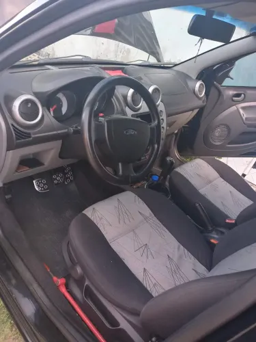 Ford fiesta 1 6