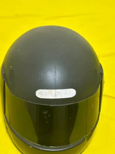 Capacete com insufilme preto