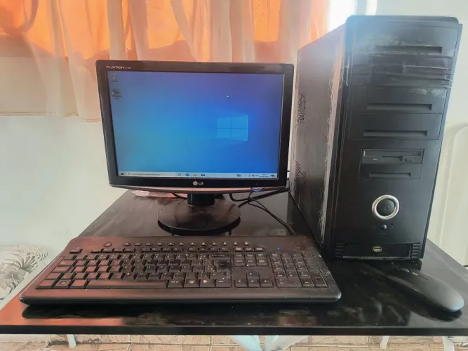 Computador 8GB i5 e impressora