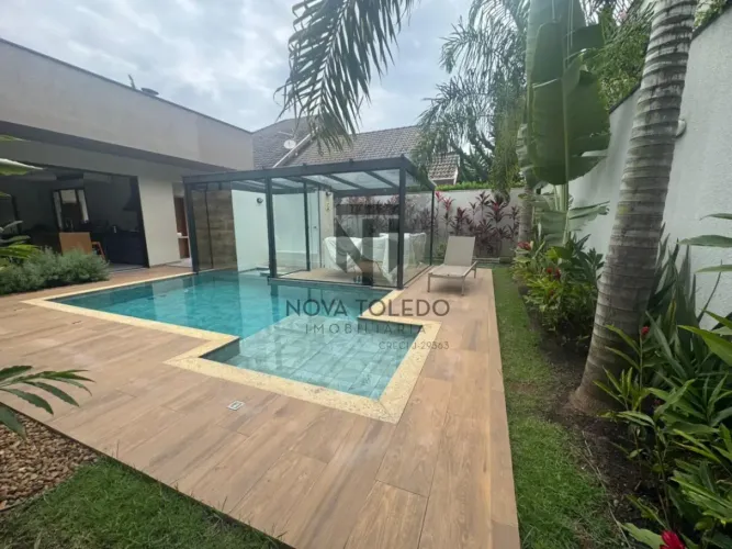 Casa Condomínio - Urbanova - Residencial Reserva Paratehy - 4 Suítes - 322m²