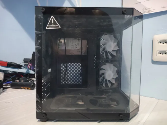 GabinetE Mancer CV700M + 7 Fans