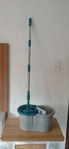 Mop Giratório Flash Limp Fit + Refil Novo | Balde 8L