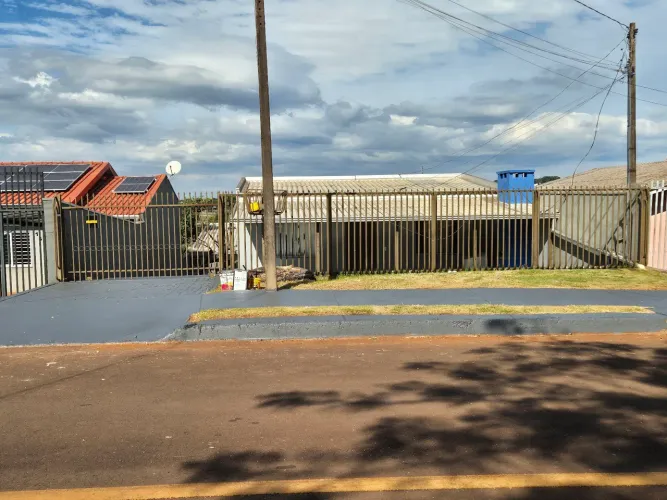 Venda de 2 casas em terreno de 360m²