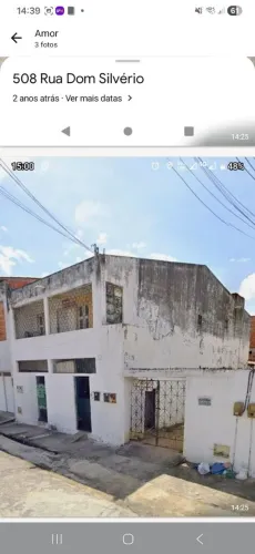 Vendo 8 casas com uma parte do terreno