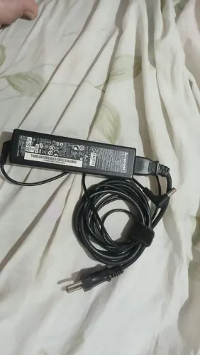 Carregador de notebook Lenovo
