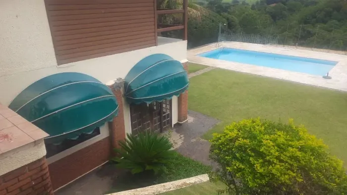 Casa para locação com 4 quartos, piscina, campo futebol, salão festas, lareira em Itatiba-