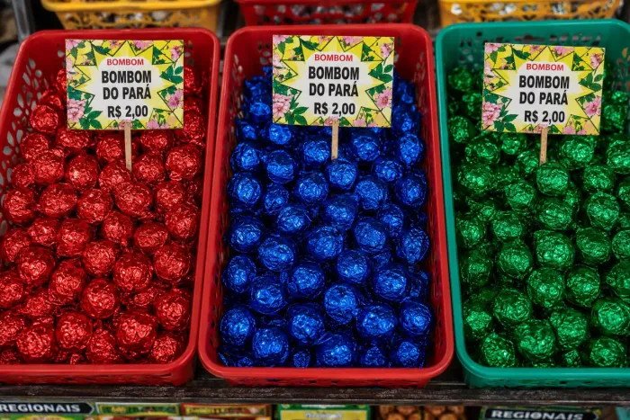 Bombons paraenses (2,00) somos fornecedores wpp: *98 (contato)