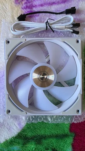 Fan lian li Al v2 140mm 