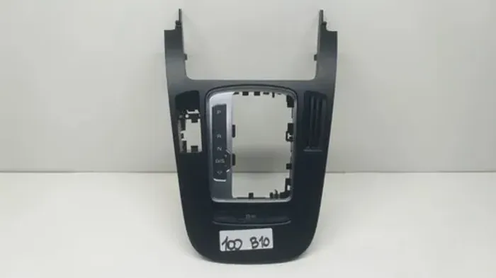 Moldura Alavanca Cambio C/ Botão Tração Aui A4 2012 (100b10)