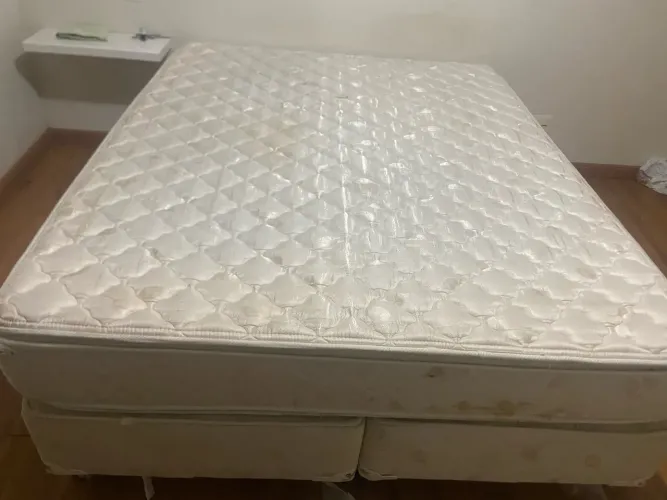 Cama Queen / Colchão Queen Castor Silver Star Molas Ensacadas Usada Ótimo Preço
