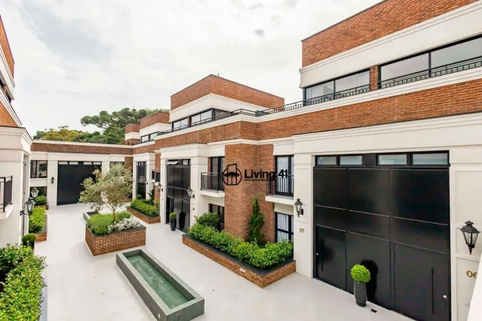Casa com 3 dormitórios à venda, 267 m² por R$ 2.720.000 - Ahú
