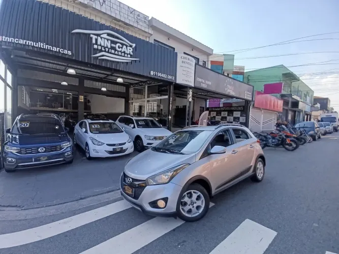 Hyundai HB20X Premium 1.6 Flex 16V Aut. 2015
