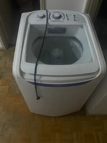 VENDO MÁQUINA DE LAVAR
