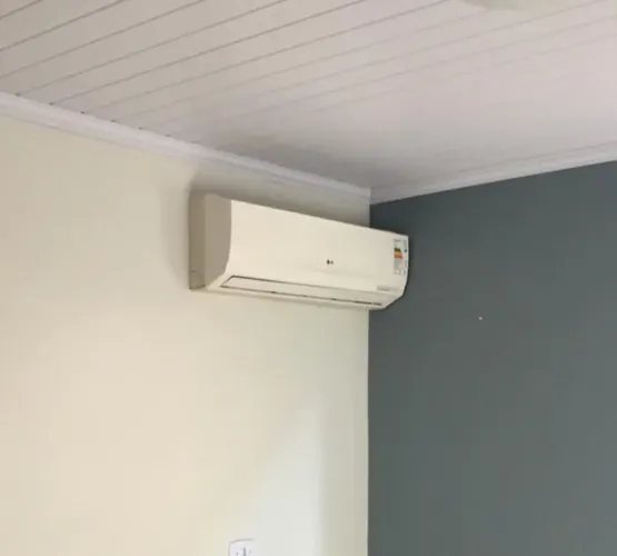 Instalação de ar condicionado e limpeza preventiva 