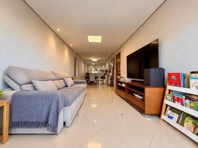 Apartamento com 3 quartos sendo 1 suíte 2 banheiros 3 vagas