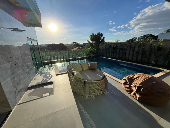 CASA ALTO PADRÃO NO PARQVILLE JACARANDÁ  SOFISTICAÇÃO, CONFORTO E LAZER COMPLET