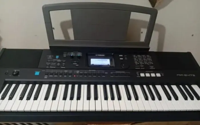 Teclado Yamaha PSR E473