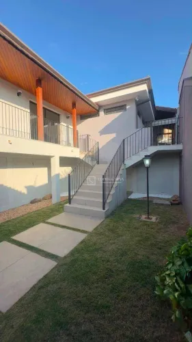 Casa com 3 Dormitórios (1 Suíte) para alugar por R$ 5.527/mês - Vila Rica - Atibaia/SP