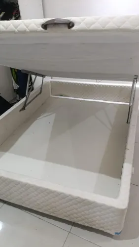 Cama casal box baú usada