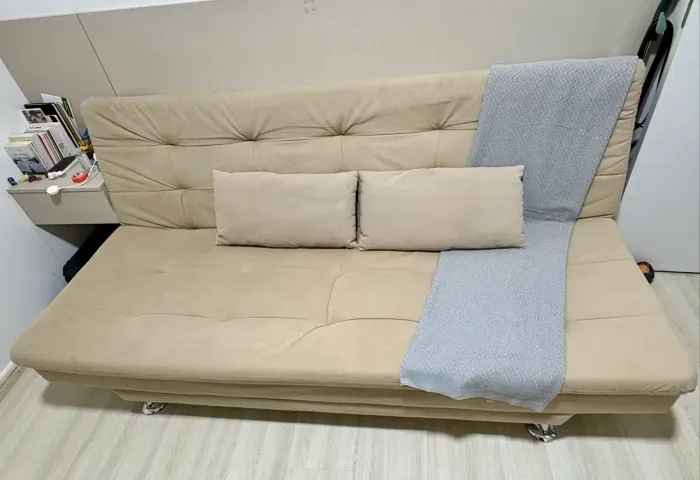 Sofá cama 2 lugares semi novo