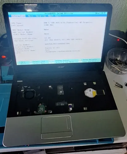 Notebook ACER ASPIRE E1-421 | Para Peças ou Reparo - Funcionando.