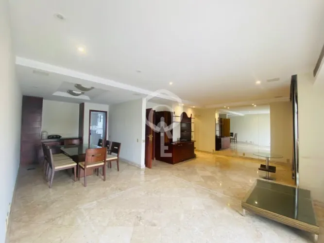 Apartamento para Venda em Copacabana - 3 quartos - 167m²