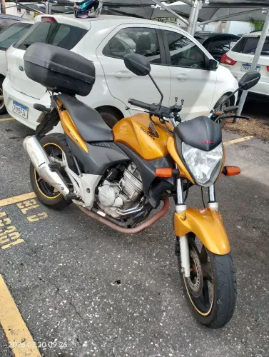 Cb 300 R