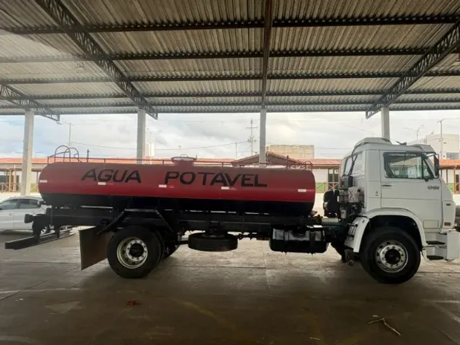Caminhão Pipa 15.180 2002