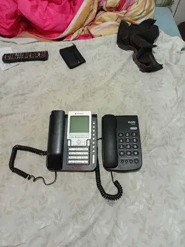 VENDO 2 TELEFONES FIXO SEMI NOVO 70.00 REAIS OS DOIS JUNTO * 