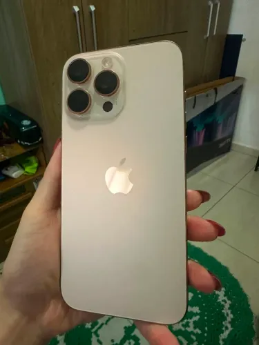 Iphone 16 Pro Max semi novo
