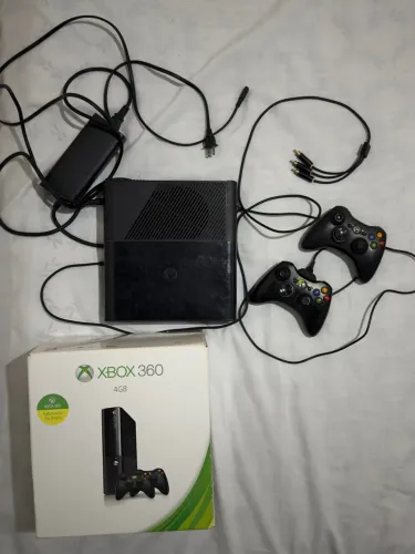 Xbox 360 E