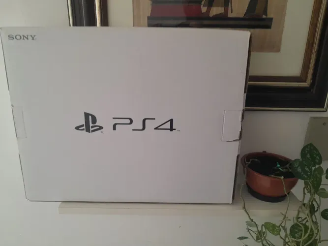 Playstation 4 Slim - 1TB 
