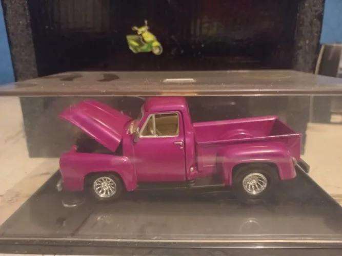 Hot Wheels Collectibles 1955 Ford Pick-up