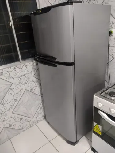 Envelopamento de geladeira e adesivos em geral 