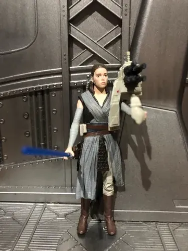 STAR WARS/REY (JEDI TRAINING)