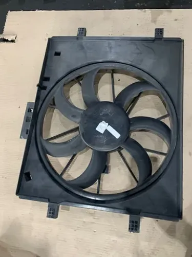 Ventilador do Radiador Renault Duster/Captur 2016 à 2022 s/motor 214819703r