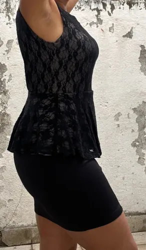 Vestido Preto com Renda - Tamanho 42