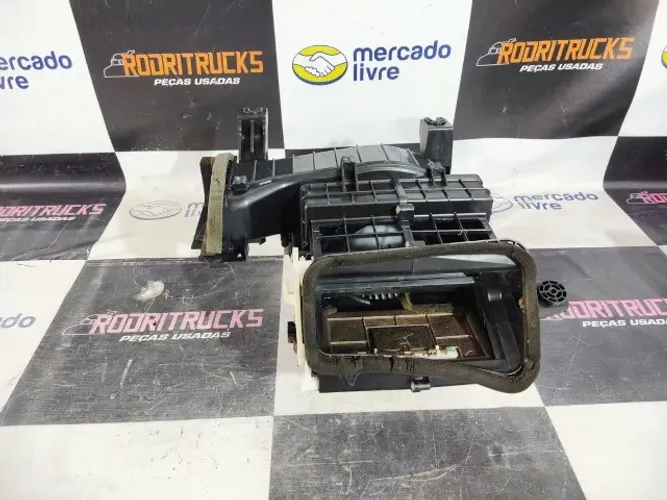 Caixa Ventilação Interna Mitsubishi Triton L200