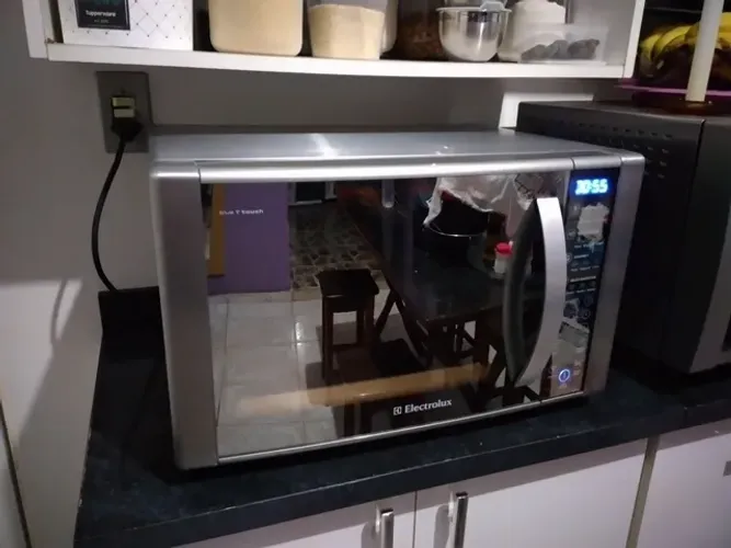 Microondas Electrolux 31 litros inox espelhado 