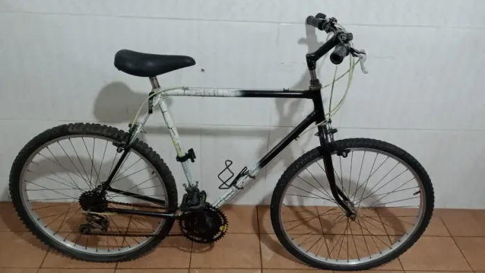 CALOI MONTAIN BIKE 1988 COM PINTURA CRAQUELADA PERFEITA