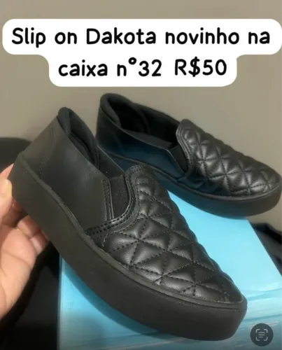 Tênis infantil de couro preto Slip On Dakotinha