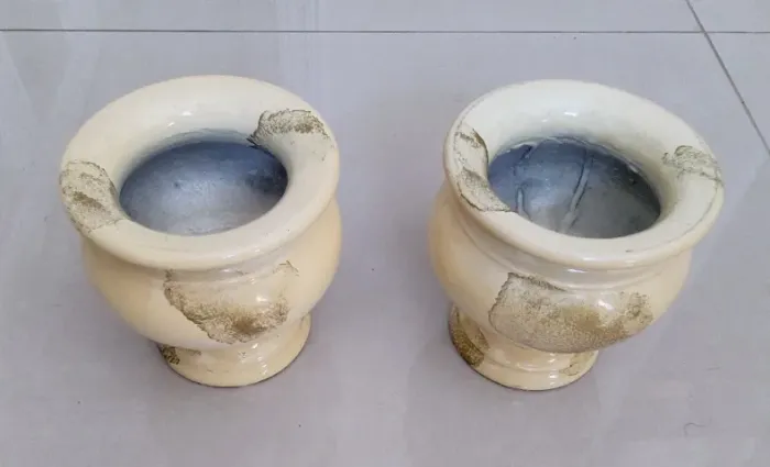 02 Vasos cerâmicos decorativos (pequenos)