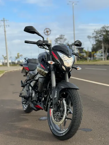 Bajaj Dominar 200 2025