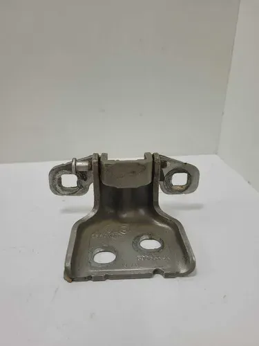 Dobradiça Porta Dianteira Esquerda Renault Sandero  2010