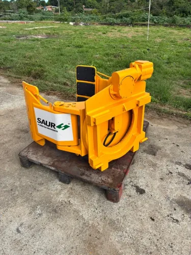 Garra Saur semi nova