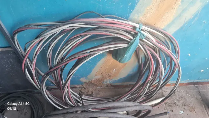 Cabos elétricos diversos