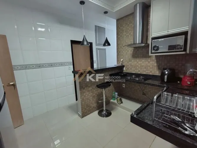 Casa à venda no bairro Vila Tibério- Ribeirão Preto/SP