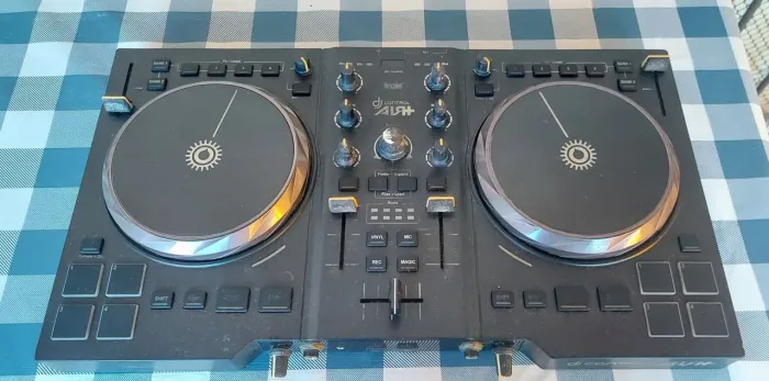 Controlador Hercules DJ Control Air +
