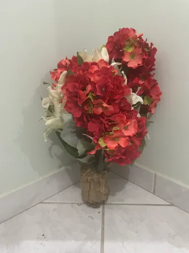 Vendo flor artificial para decoração 