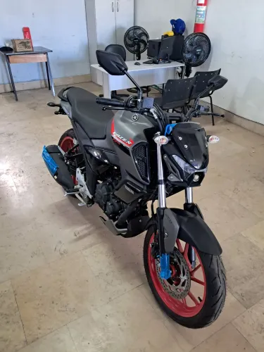 FZ 15 2025 0 KM